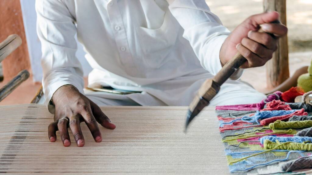 Flatweaves and Dhurries Wildroses